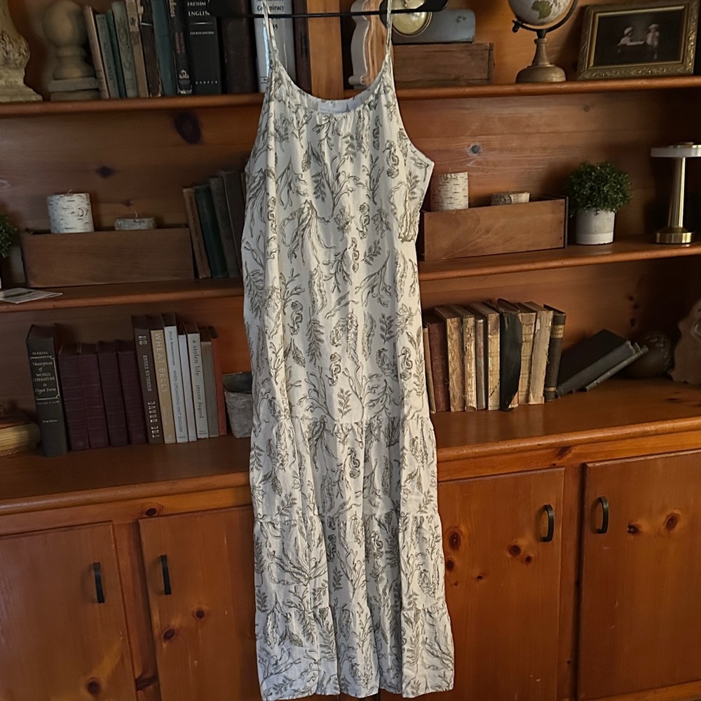 Martha Stewart Olive Floral Print Maxi Dress. Large NWOT